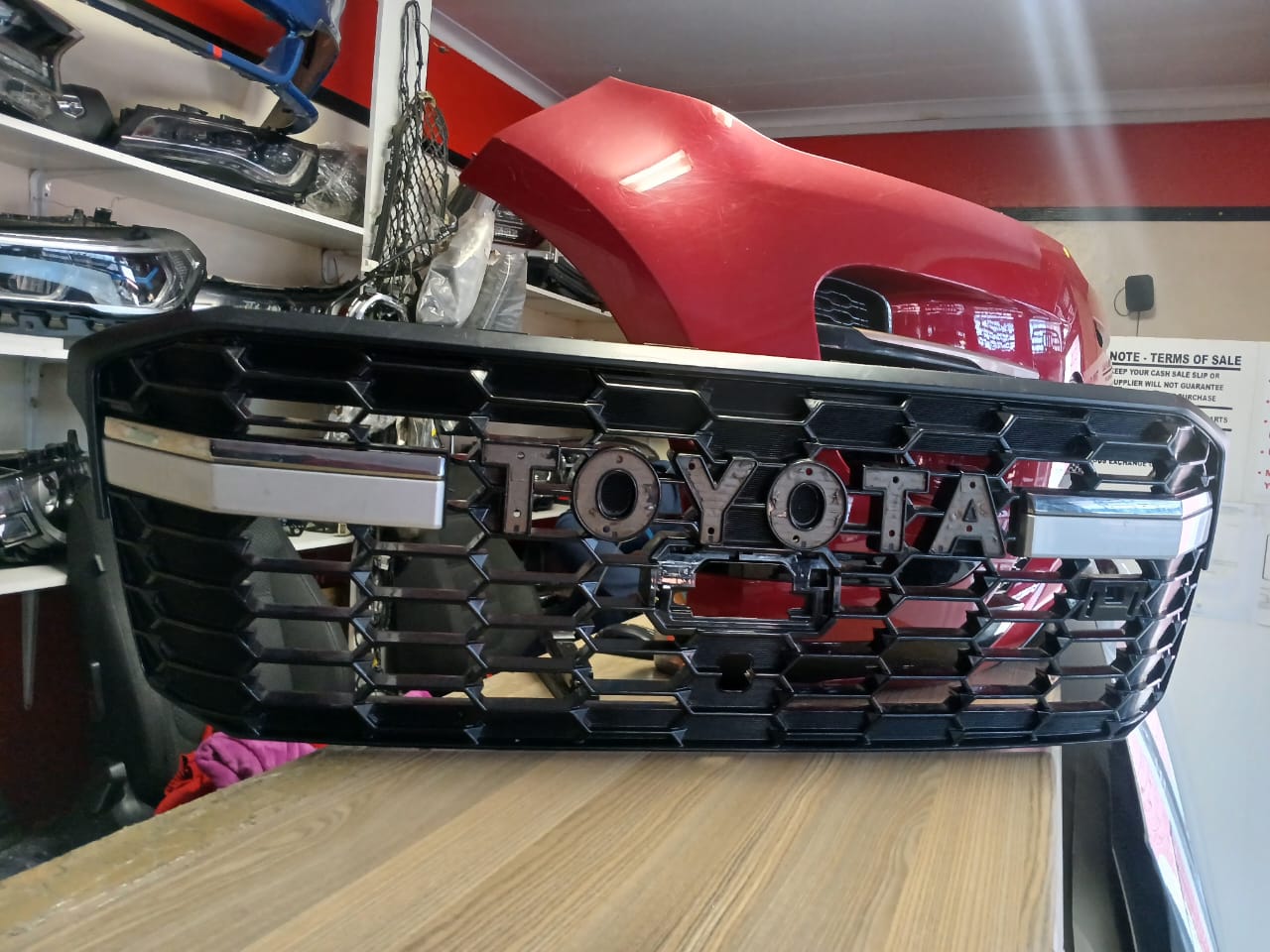 2023 (TOYOTA LAND CRUISER) FRONT BUMPER MAIN GRILL - Private Seller 2023 (TOYOTA LAND CRUISER) FRONT BUMPER MAIN GRILL - Private Seller
