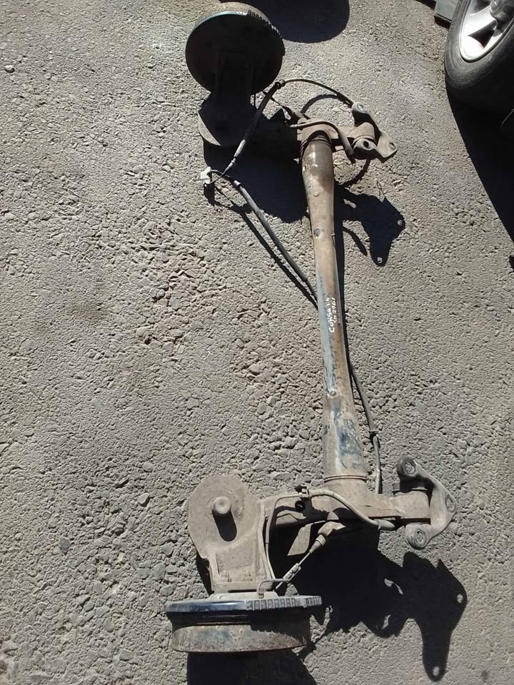 2008 Opel corsa utility bakkie back axel complete - Private Seller