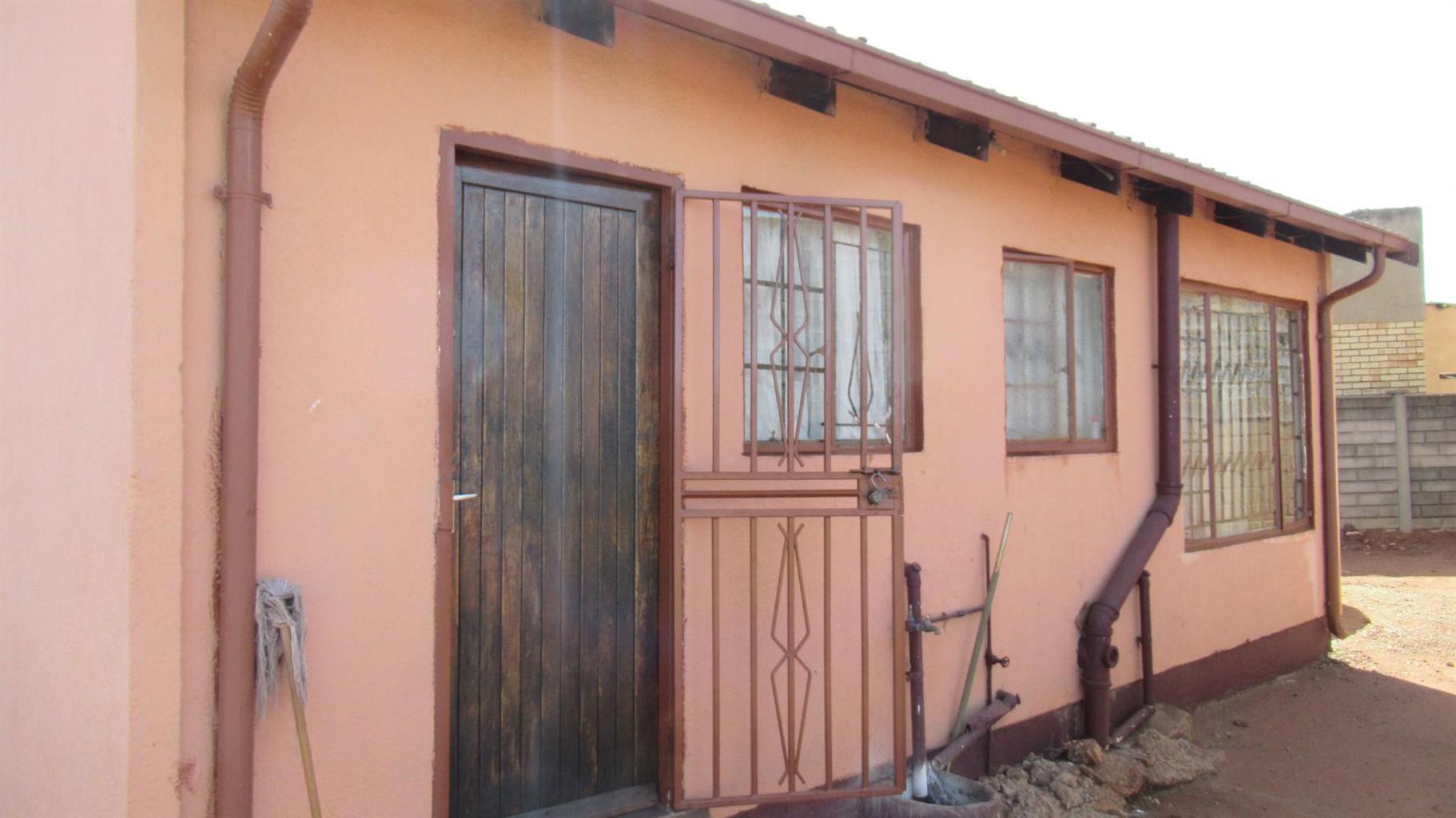 Bank repossessed house for sale in vosloorus Junk Mail