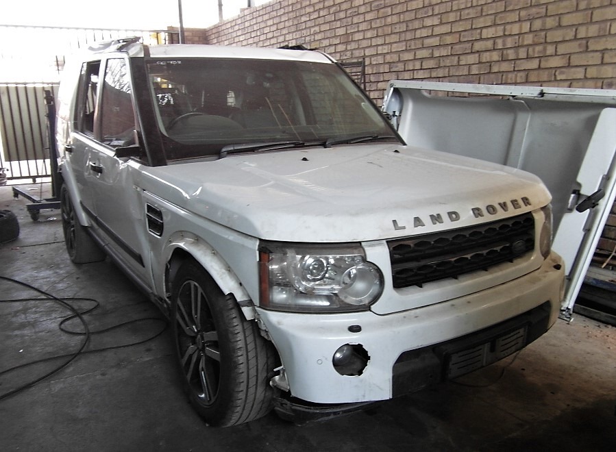 Land Rover Discovery 4 TDV6 – Stripping for Spares | AUTO EZI Land Rover Discovery 4 TDV6 – Stripping for Spares | AUTO EZI