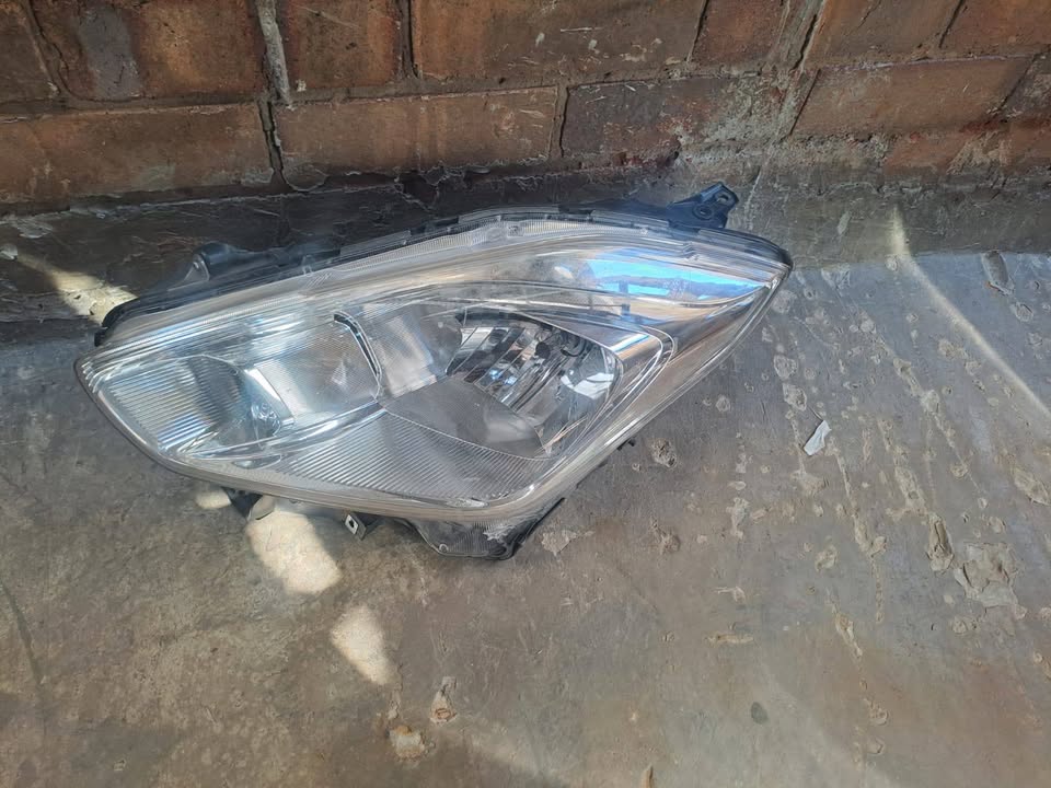 Suzuki Swift or Suzuki Dzire Left Hand Side Headlight Compatible for Toyota Starlet - Private Seller Suzuki Swift or Suzuki Dzire Left Hand Side Headlight Compatible for Toyota Starlet - Private Seller