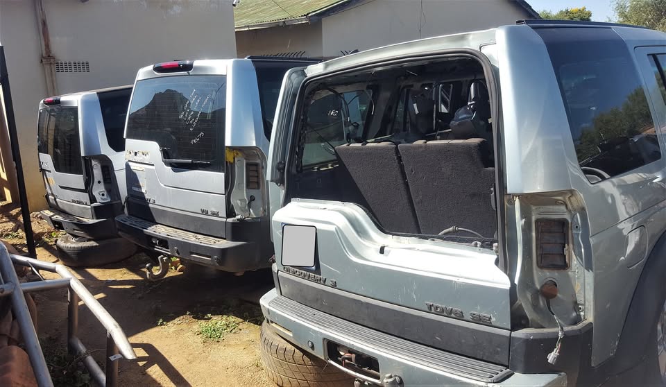 Land Rover Discovery 3 – Stripping for Spares | AUTO EZI