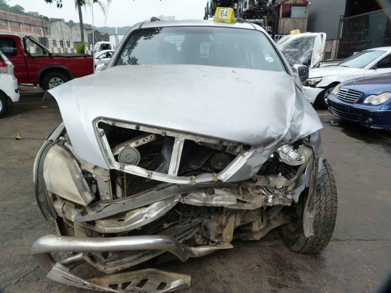 Kia Sorento 2.5 CRDi 4x4 Manual Grey - 2006 STRIPPING FOR SPARES - Private Seller Kia Sorento 2.5 CRDi 4x4 Manual Grey - 2006 STRIPPING FOR SPARES - Private Seller