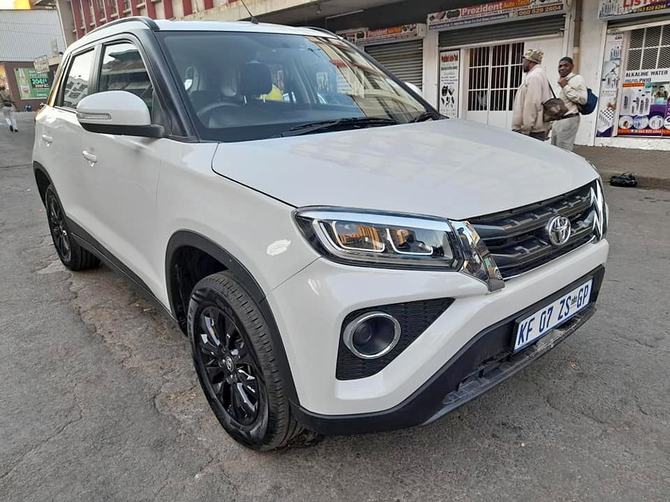 2021 TOYOTA URBAN CRUISE 1.5 AUTOMATIC EXCELLENT CONDITION AVAILABLE