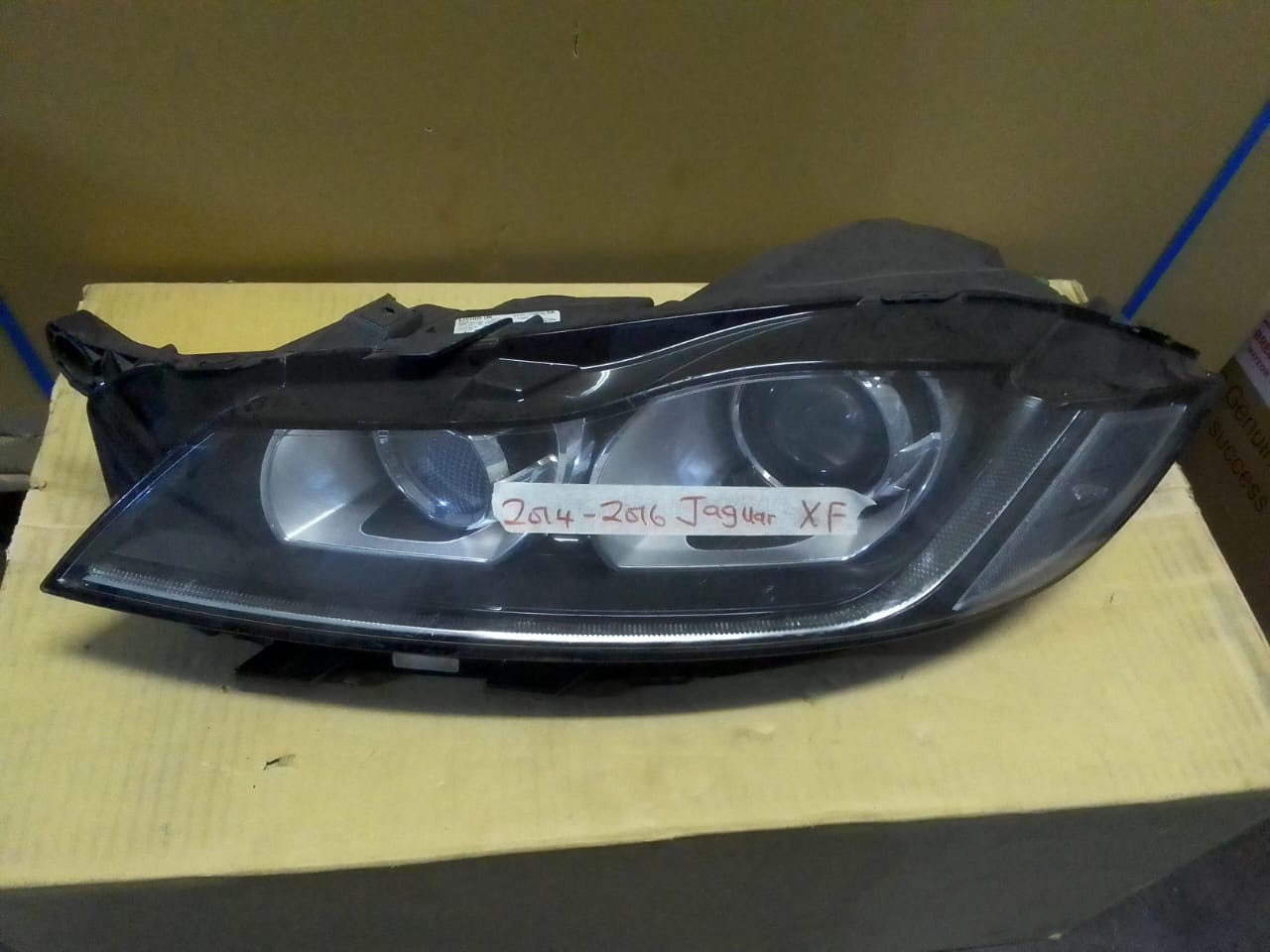 (2014-2016) JAGUAR XF LED XENON HEADLIGHT FOR SALE - Private Seller (2014-2016) JAGUAR XF LED XENON HEADLIGHT FOR SALE - Private Seller