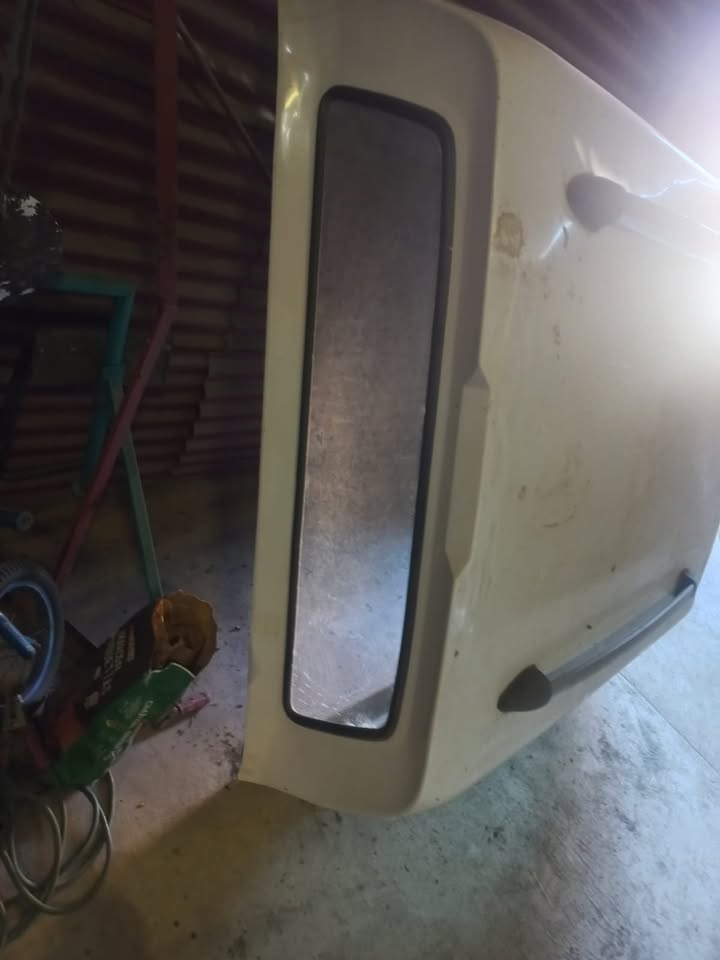 2000 BEEKMAN NISSAN CANOPY (N152) - Private Seller 2000 BEEKMAN NISSAN CANOPY (N152) - Private Seller