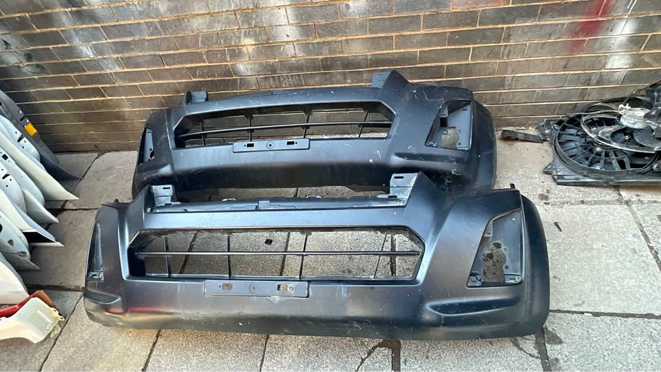 ISUZU KB 250 BUMPER ISUZU KB 300 BUMPER ISUZU D-MAX FRONT BUMPER - Private Seller ISUZU KB 250 BUMPER ISUZU KB 300 BUMPER ISUZU D-MAX FRONT BUMPER - Private Seller
