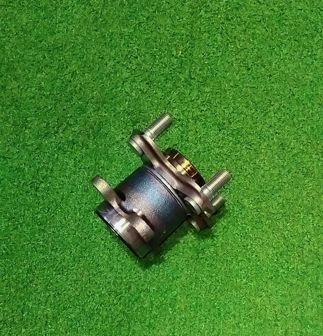 NEW SUZUKI CELERIO FRONT HUB - Private Seller