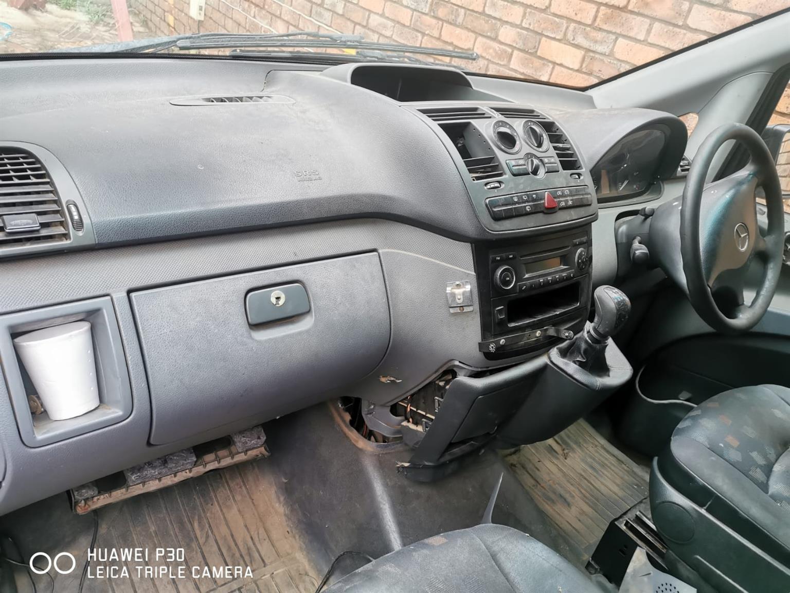 2009 Mercedes Vito 115 manual diesel stripping used parts