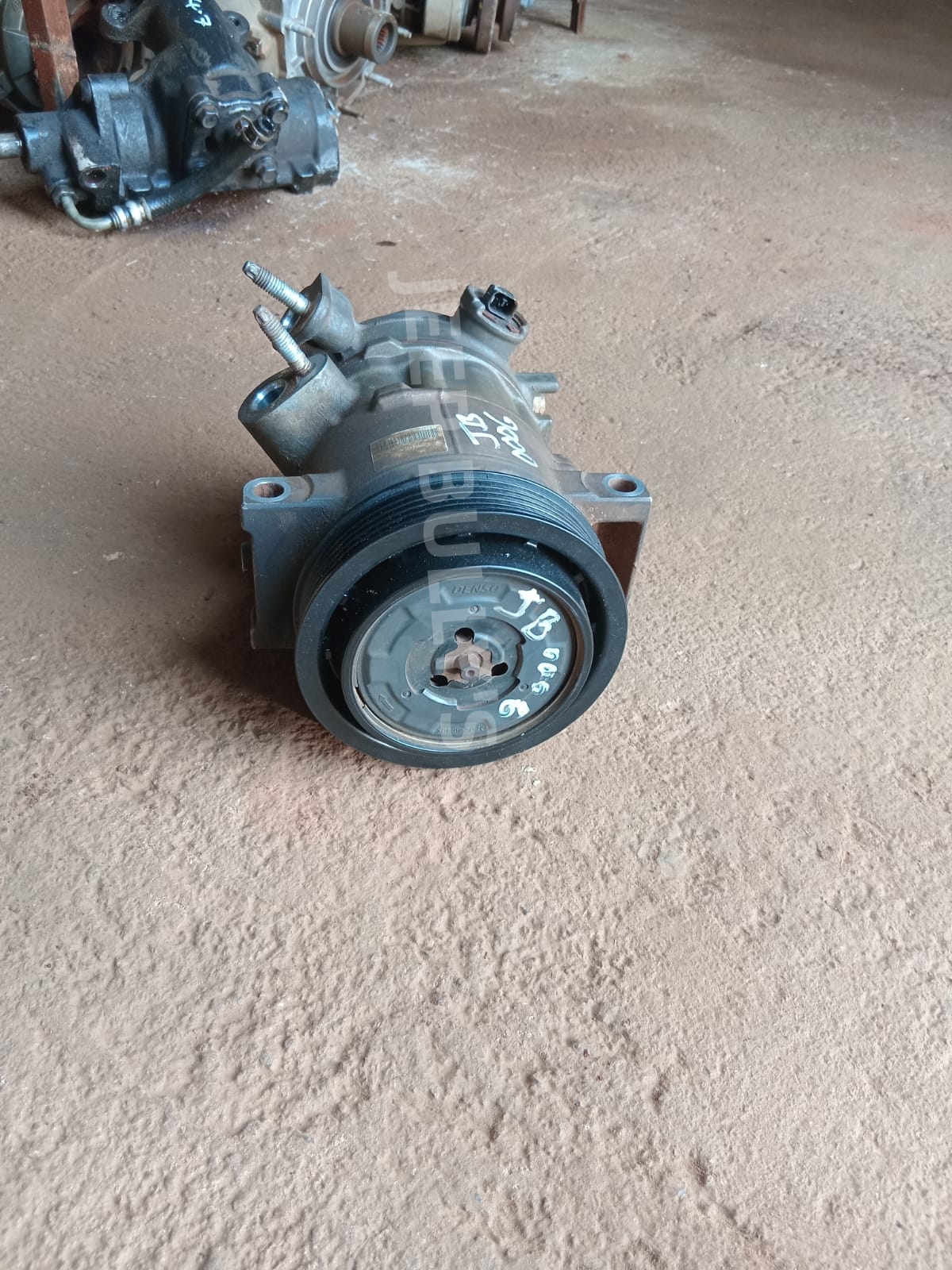Aircon Pump From Jeep Patriot For Sale - Jeep Spares - Private Seller Aircon Pump From Jeep Patriot For Sale - Jeep Spares - Private Seller