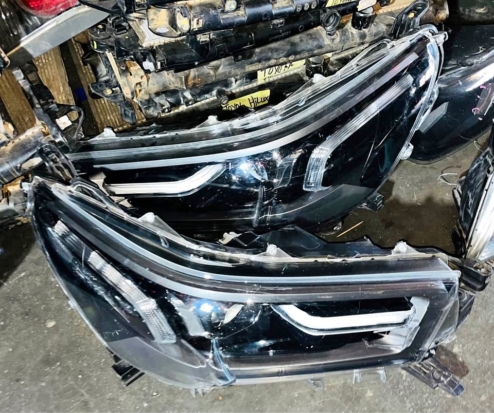 Toyota Hilux GD6 Legend 50 LED HEADLIGHTS - Private Seller Toyota Hilux GD6 Legend 50 LED HEADLIGHTS - Private Seller