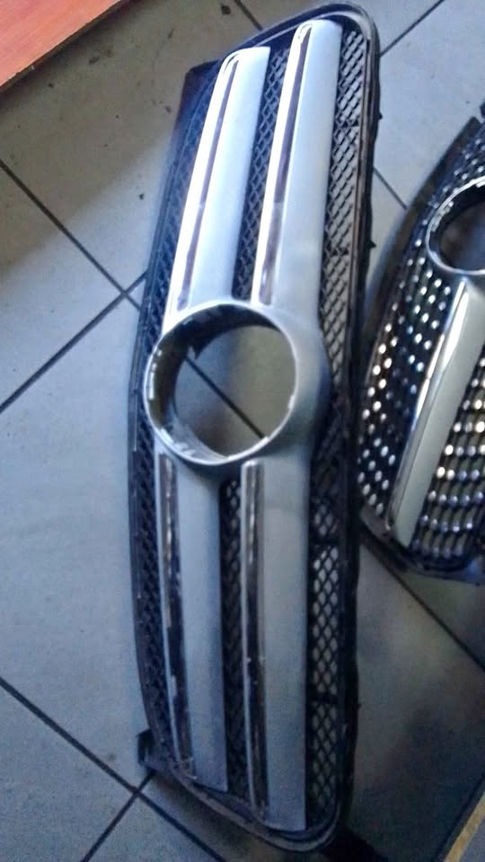 Mercedes Benz GLA W156 grill - Private Seller Mercedes Benz GLA W156 grill - Private Seller