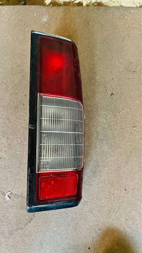 Nissan NP300 taillight - Private Seller Nissan NP300 taillight - Private Seller