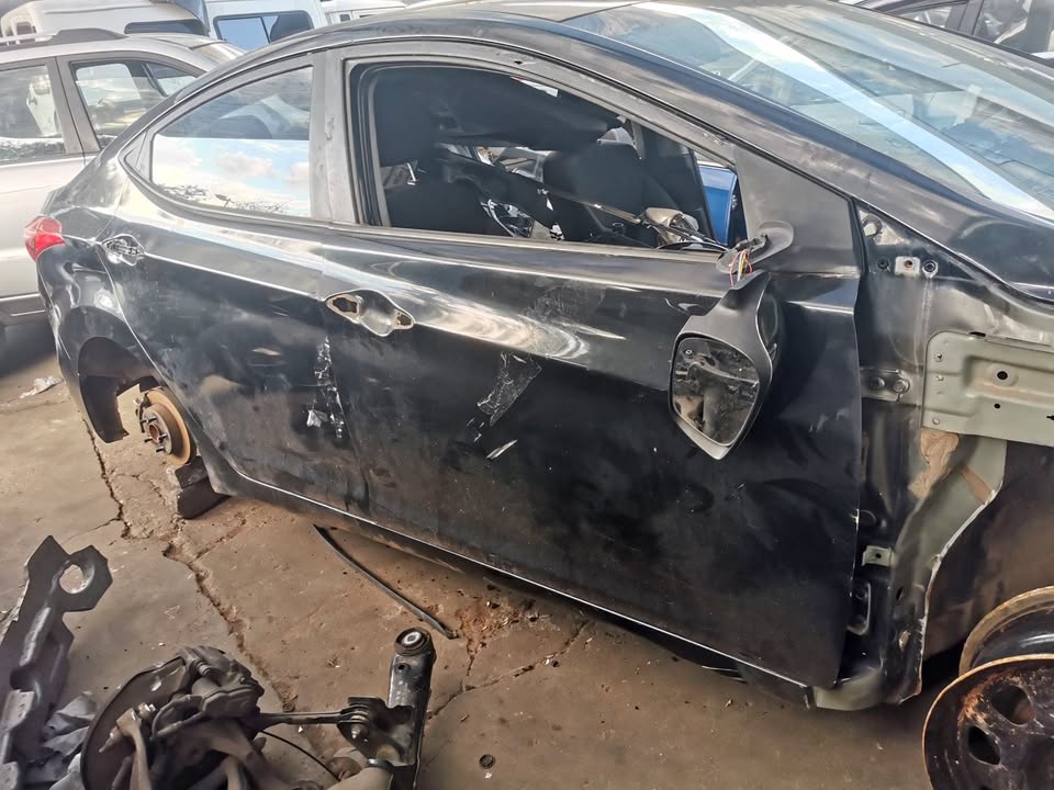 Hyundai Elentra stripping - Private Seller Hyundai Elentra stripping - Private Seller