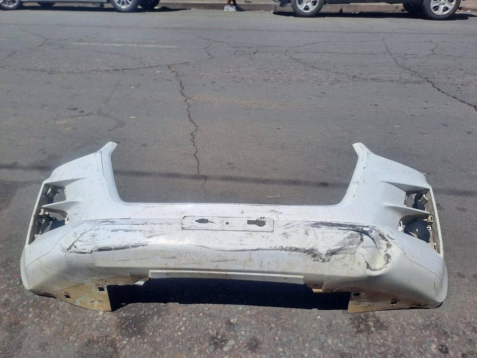 2020 2022 Used Isuzu DMAX front Bumper - Private Seller 2020 2022 Used Isuzu DMAX front Bumper - Private Seller