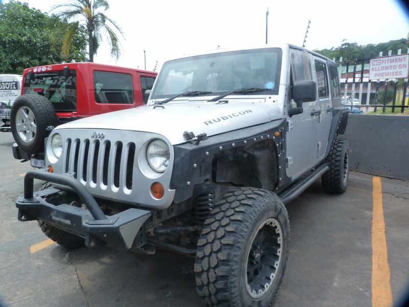 Jeep Wrangler 3.8 UNLTD Rubicon AT Silver - 2007 STRIPPING FOR SPARES - Private Seller Jeep Wrangler 3.8 UNLTD Rubicon AT Silver - 2007 STRIPPING FOR SPARES - Private Seller