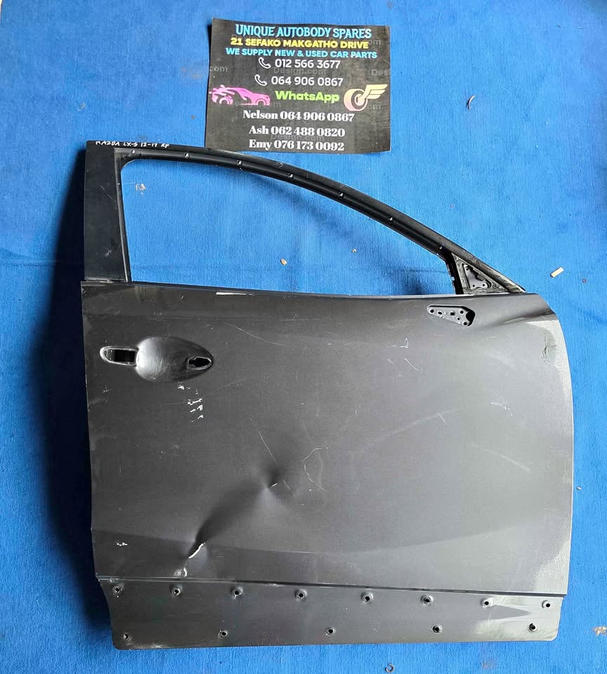 Mazda CX-Right Front Door - Private Seller Mazda CX-Right Front Door - Private Seller