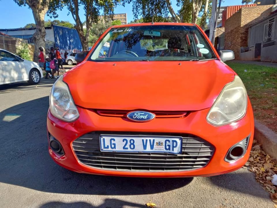 2014 FORD FIGO HATCHBACK, ENG 1.4 PETROL, MANUAL TRANSMISSION, RED COLOR, MILEAGE K