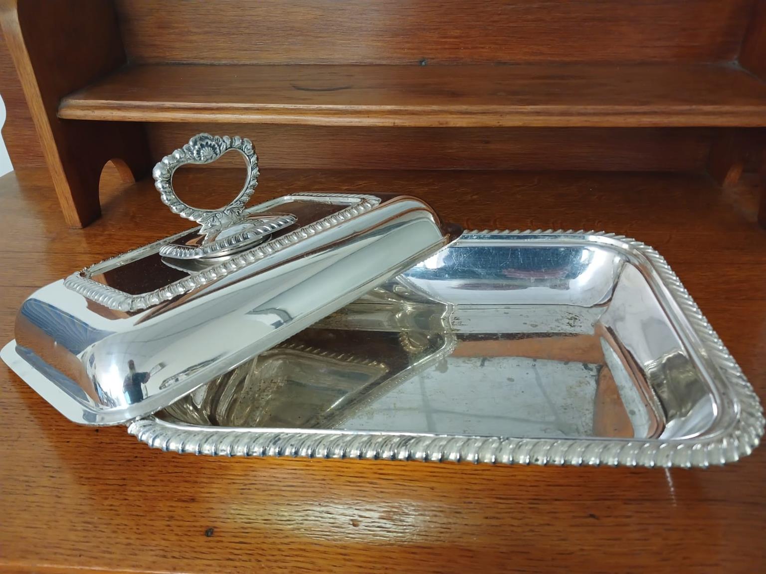 Jewellery, Art, Furniture, Silverware and More on our Online Auction