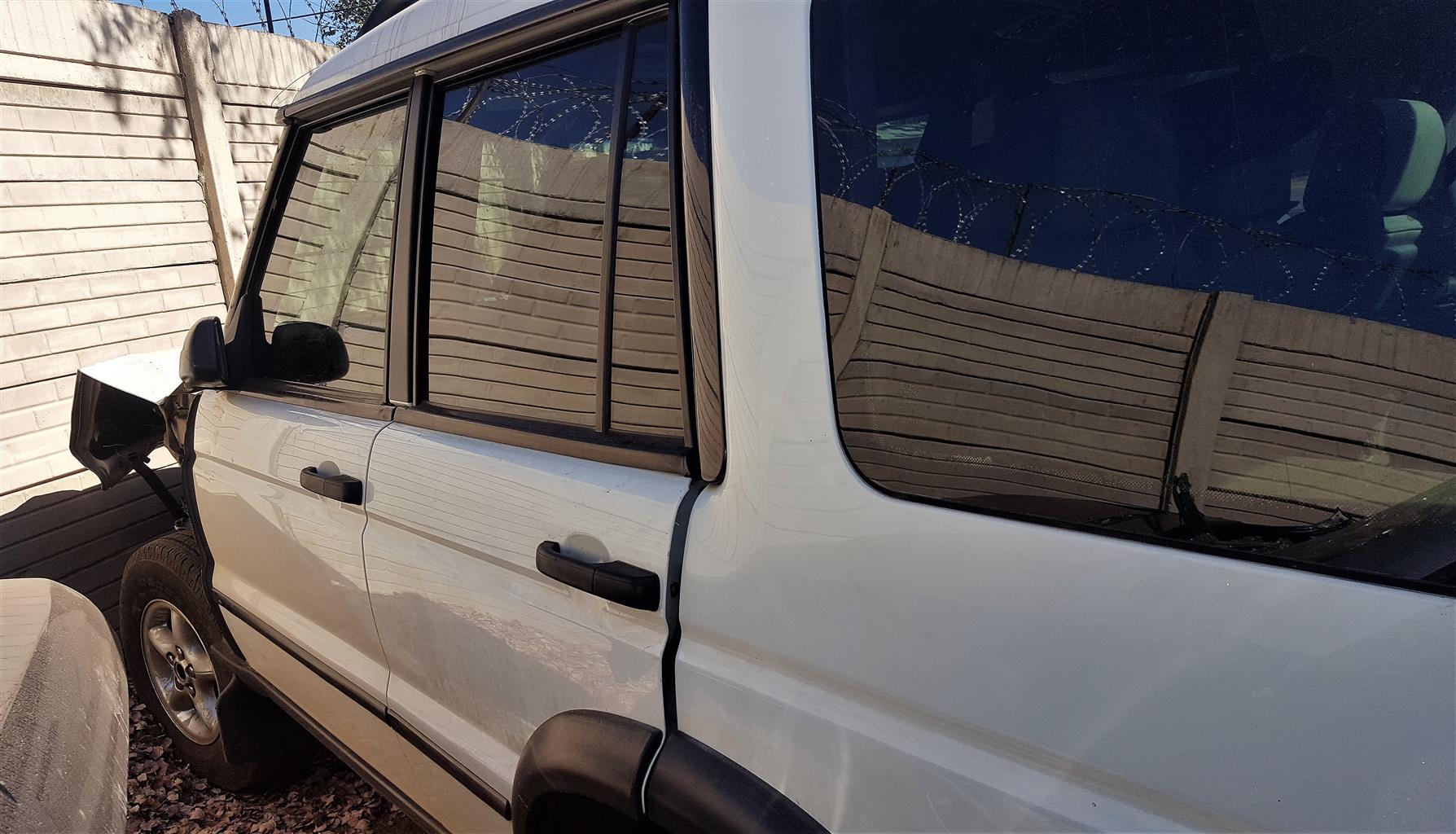 Land Rover Discovery 2 Doors for sale AUTO EZI Land Rover Discovery 2 Doors for sale AUTO EZI