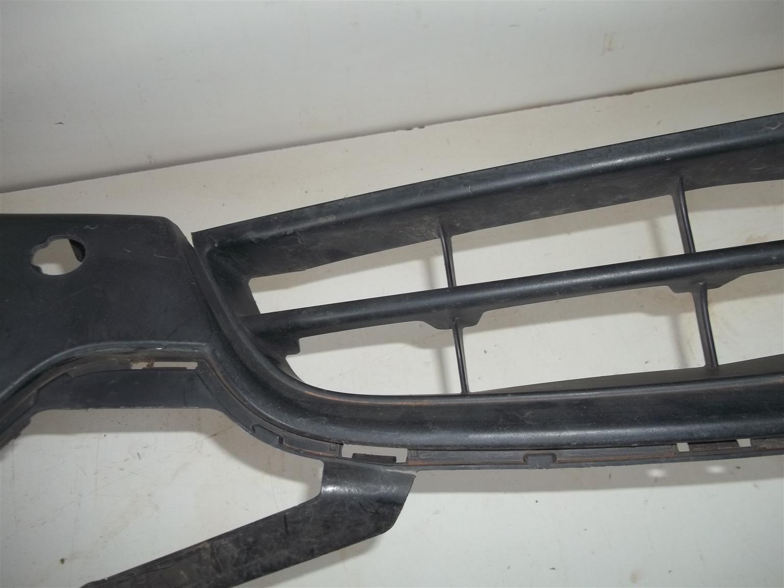 Suzuki SX4 front bumper spoiler - Private Seller Suzuki SX4 front bumper spoiler - Private Seller