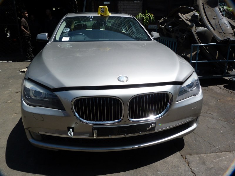 BMW 750i F01 AT Champagne - 2010 STRIPPING FOR SPARES - Private Seller BMW 750i F01 AT Champagne - 2010 STRIPPING FOR SPARES - Private Seller