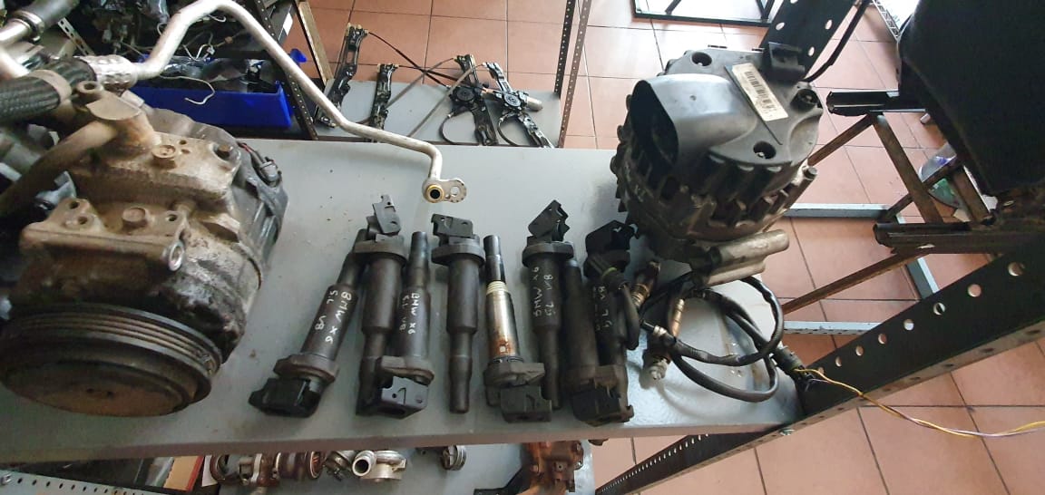 BMW X 6 V 8 ENGINE PARTS - Private Seller