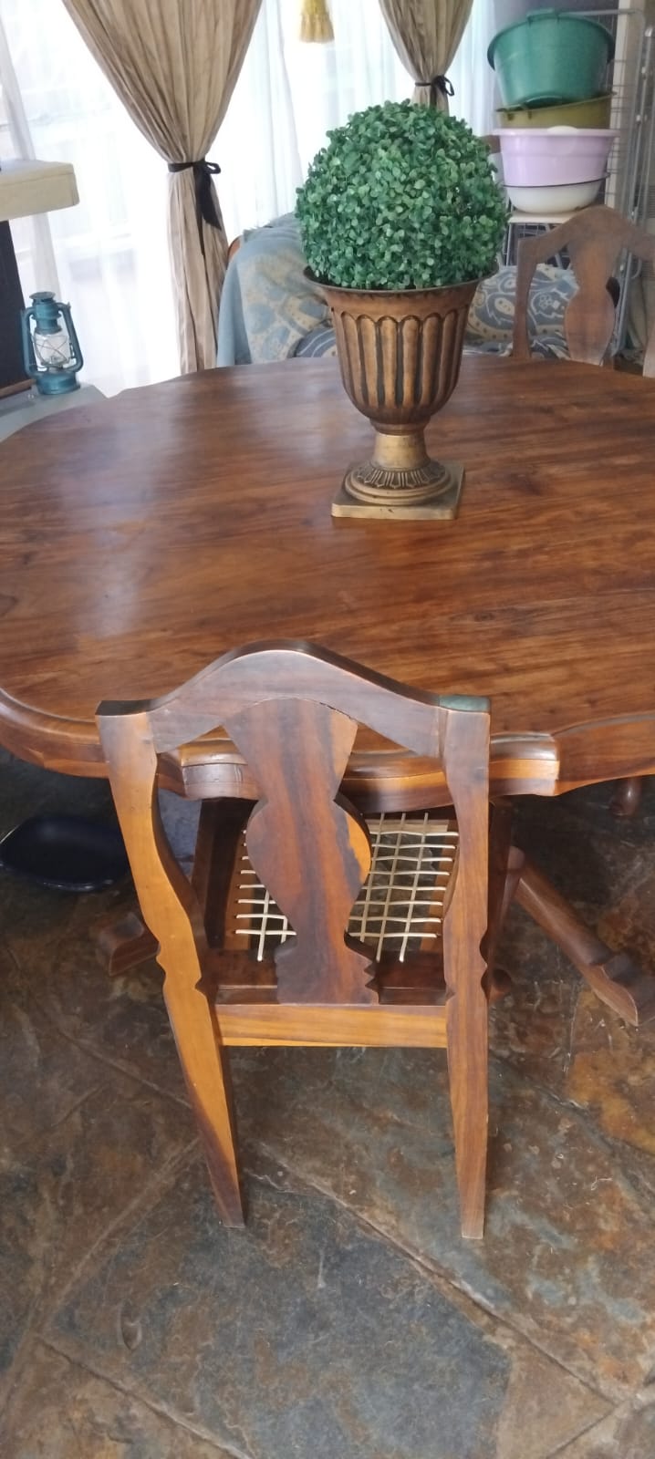 Kiaat Dining Room Table with 6 Chairs