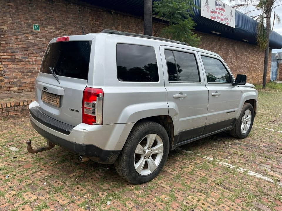 2014 JEEP PATRIOT 2.4 MANUAL PETROL STRIPPING FOR SPARES - Private Seller 2014 JEEP PATRIOT 2.4 MANUAL PETROL STRIPPING FOR SPARES - Private Seller
