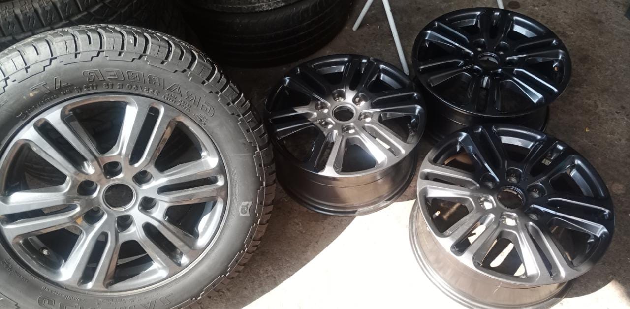 18 inch Ford Ranger Wildtrack original mags to use for spare wheel - Private Seller 18 inch Ford Ranger Wildtrack original mags to use for spare wheel - Private Seller