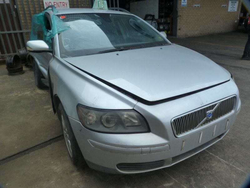 Volvo V50 2.4i Manual Grey - 2005 STRIPPING FOR SPARES - Private Seller Volvo V50 2.4i Manual Grey - 2005 STRIPPING FOR SPARES - Private Seller