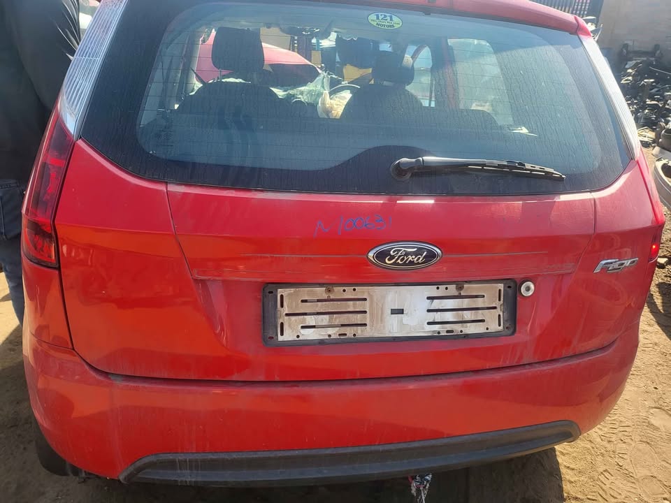2014 Ford figo stripping for spares - Private Seller