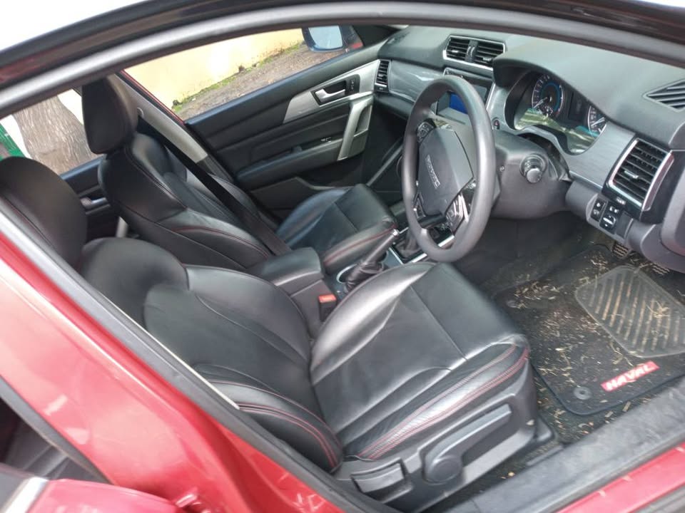 2019 Haval H2 1.5T ,Petrol  Manual,Maroon  Reverse sensor  Leather interior