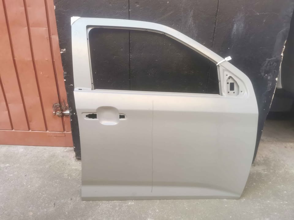 Isuzu Dmax 2023 right door single cab - Private Seller Isuzu Dmax 2023 right door single cab - Private Seller