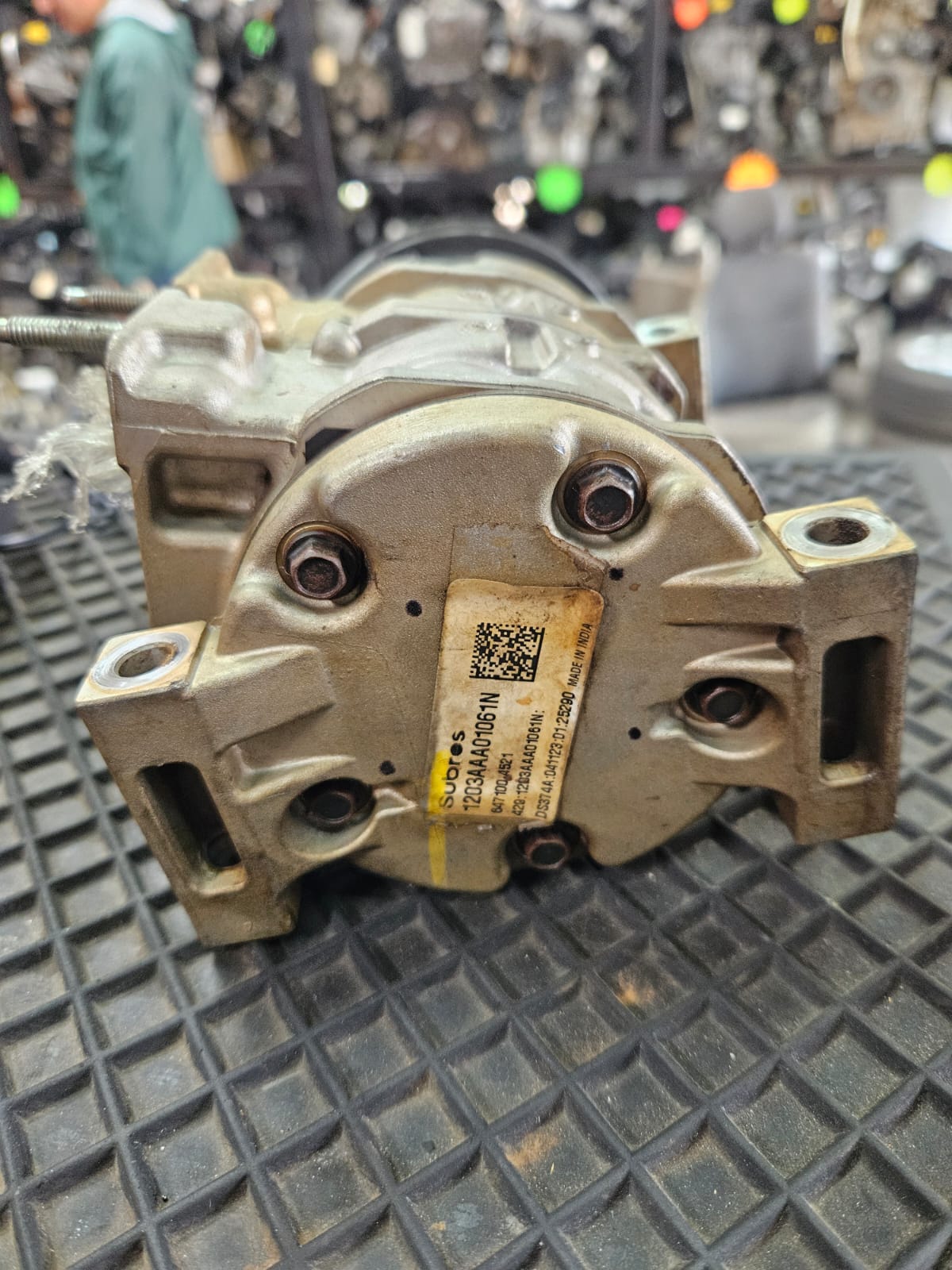 ❄️ Mahindra 2.2 Aircon Pump for Sale! ❄️ - Private Seller