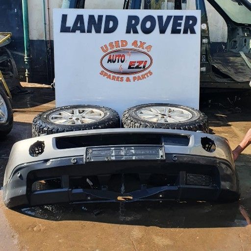 Land rover Discovery 4 front and rear bumpers for sale Land rover Discovery 4 front and rear bumpers for sale