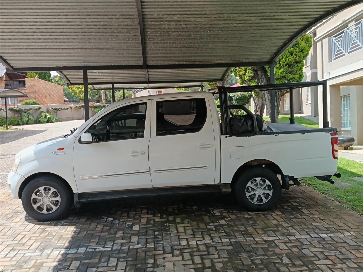 Used 2014 Mahindra Genio 2.2CRDe double cab - Private Seller Used 2014 Mahindra Genio 2.2CRDe double cab - Private Seller