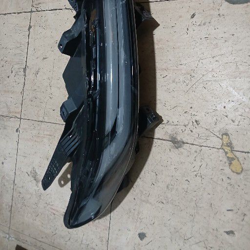 Toyota startlet cross headlight - Private Seller Toyota startlet cross headlight - Private Seller