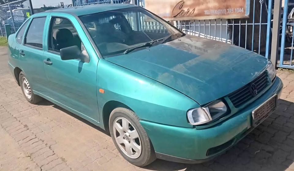 VW Polo Classic 1.6 Stripping For Spare Parts - Private Seller VW Polo Classic 1.6 Stripping For Spare Parts - Private Seller