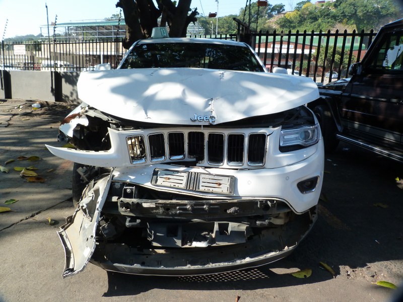 Jeep Grand Cherokee 3.6 Limited AT White - 2015 STRIPPING FOR SPARES - Private Seller Jeep Grand Cherokee 3.6 Limited AT White - 2015 STRIPPING FOR SPARES - Private Seller