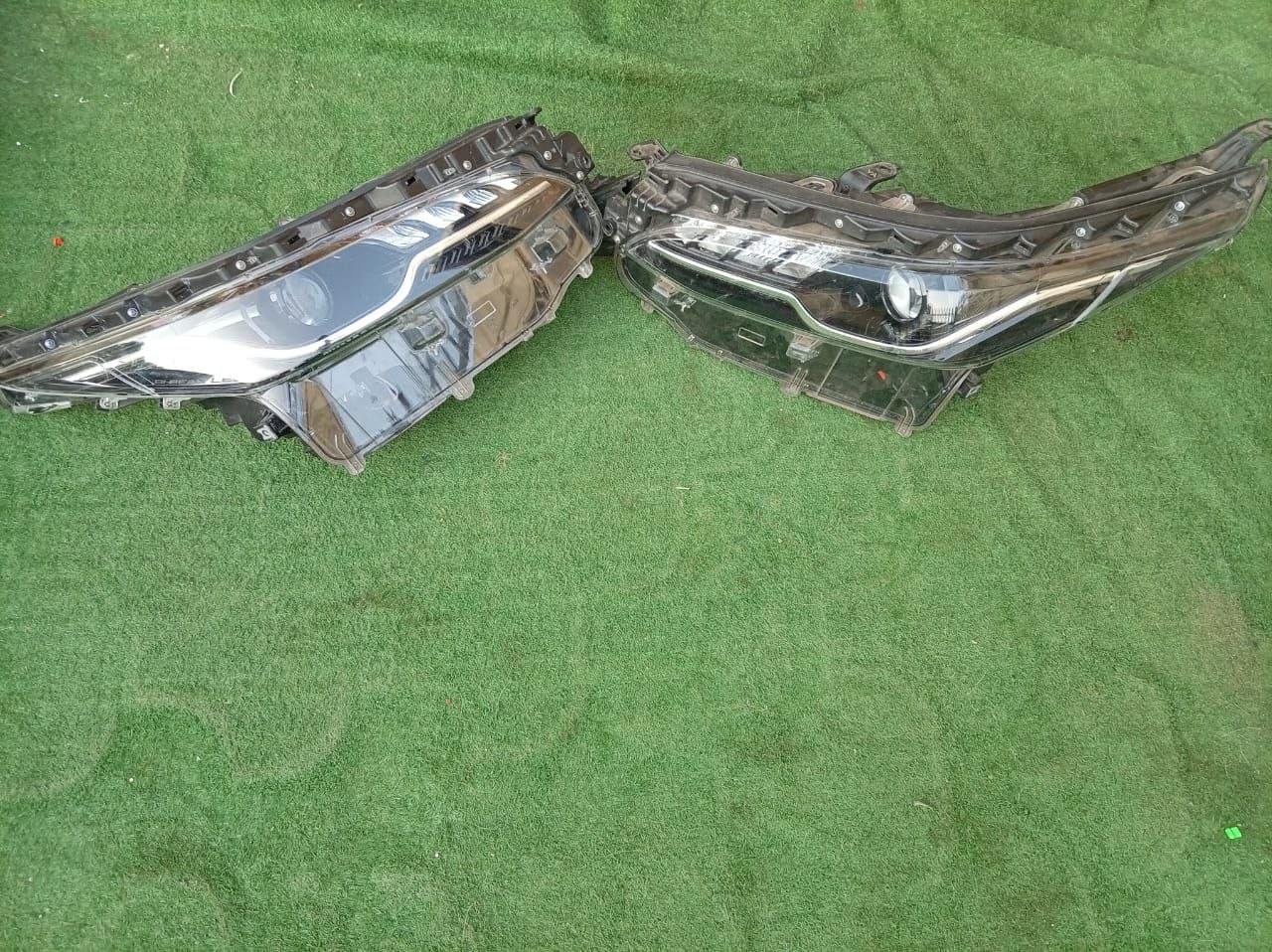2021 - 2026 Toyota Fortuner Gd6 Headlight for Sale - Private Seller 2021 - 2026 Toyota Fortuner Gd6 Headlight for Sale - Private Seller