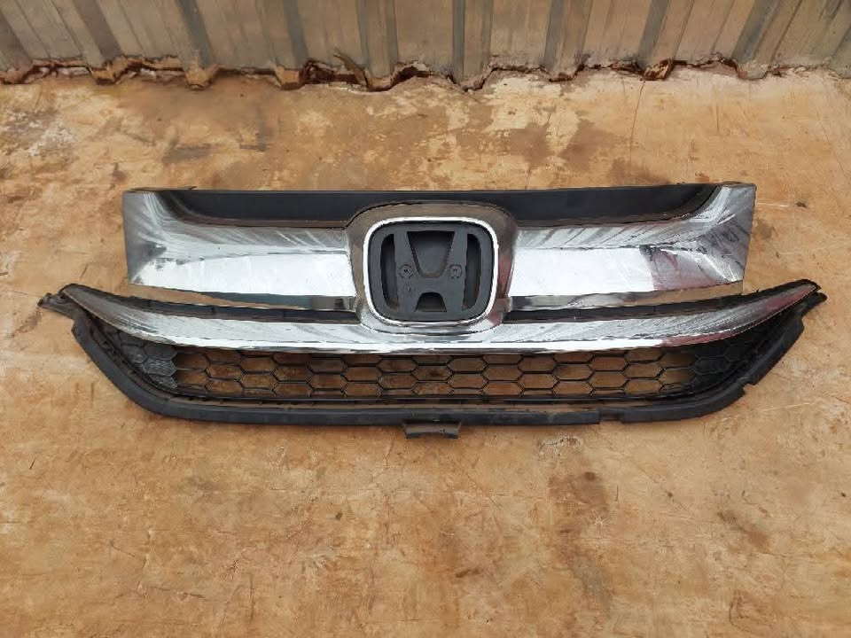 Honda BRV Grille - Private Seller Honda BRV Grille - Private Seller