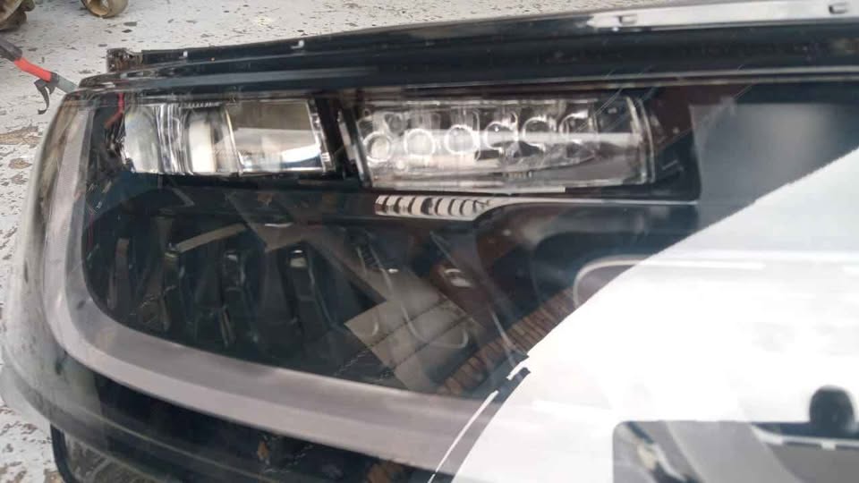 Range Rover sport headlight available for sale - Private Seller Range Rover sport headlight available for sale - Private Seller