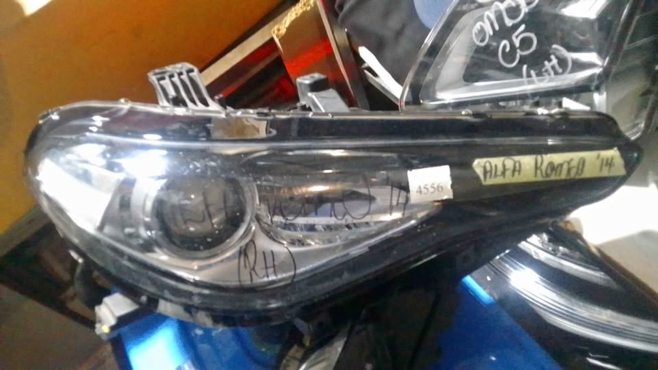 ALFA ROMEO GIULIA HEADLIGHT - Private Seller ALFA ROMEO GIULIA HEADLIGHT - Private Seller