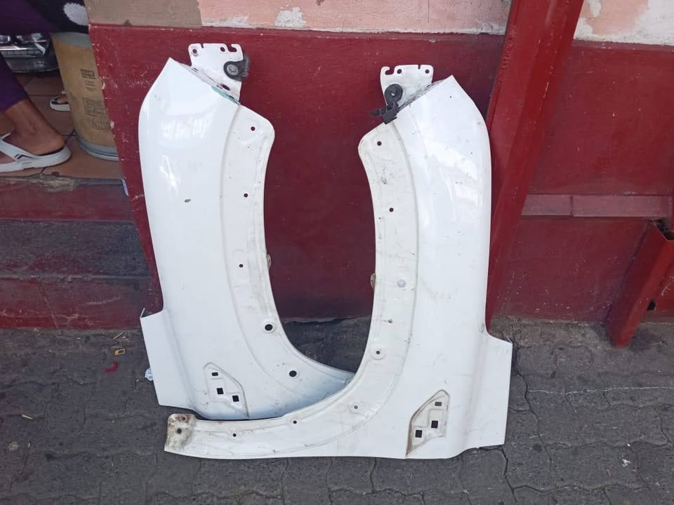 Renault Kiger Both Side Fender - Private Seller Renault Kiger Both Side Fender - Private Seller
