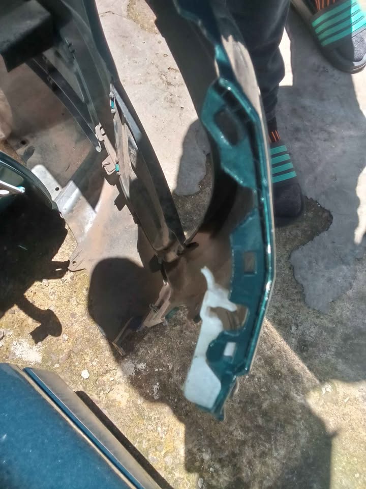 Renault Kwid complete bumper - Private Seller