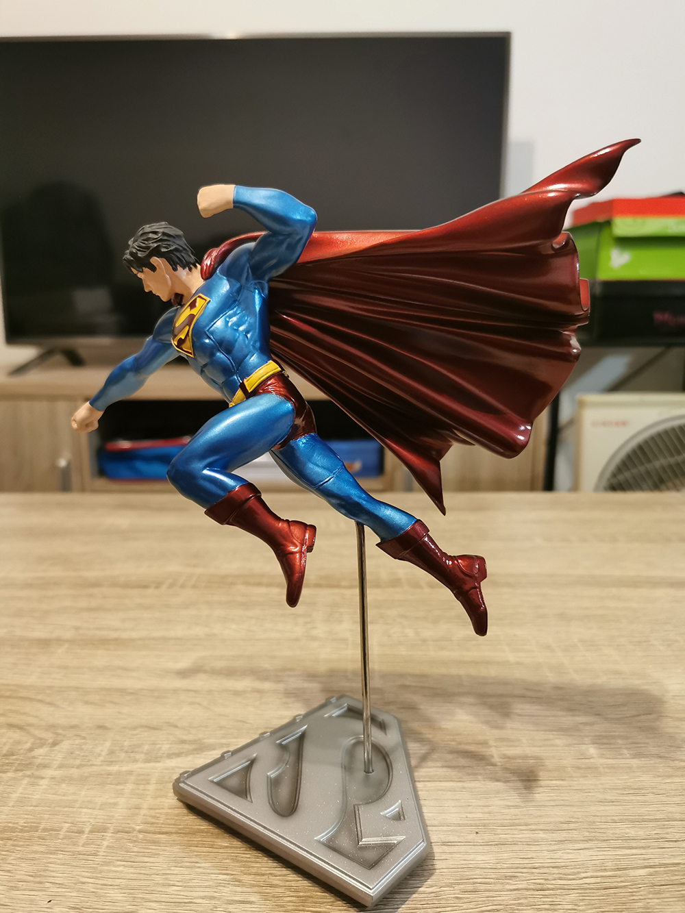 Superman DC Collectables Man Of Steel Statue (New In Box)