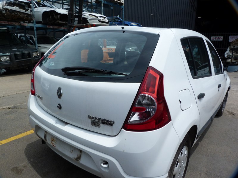 2009 Renault Sandero 1.6 United SPARES - Private Seller 2009 Renault Sandero 1.6 United SPARES - Private Seller