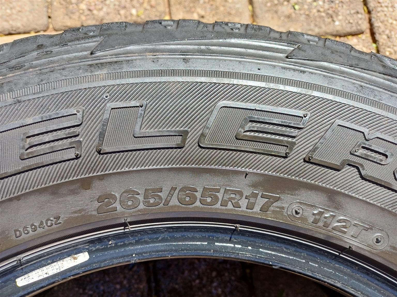 Bridgestone Dueler Tyre 265-65-R17 x 6.
