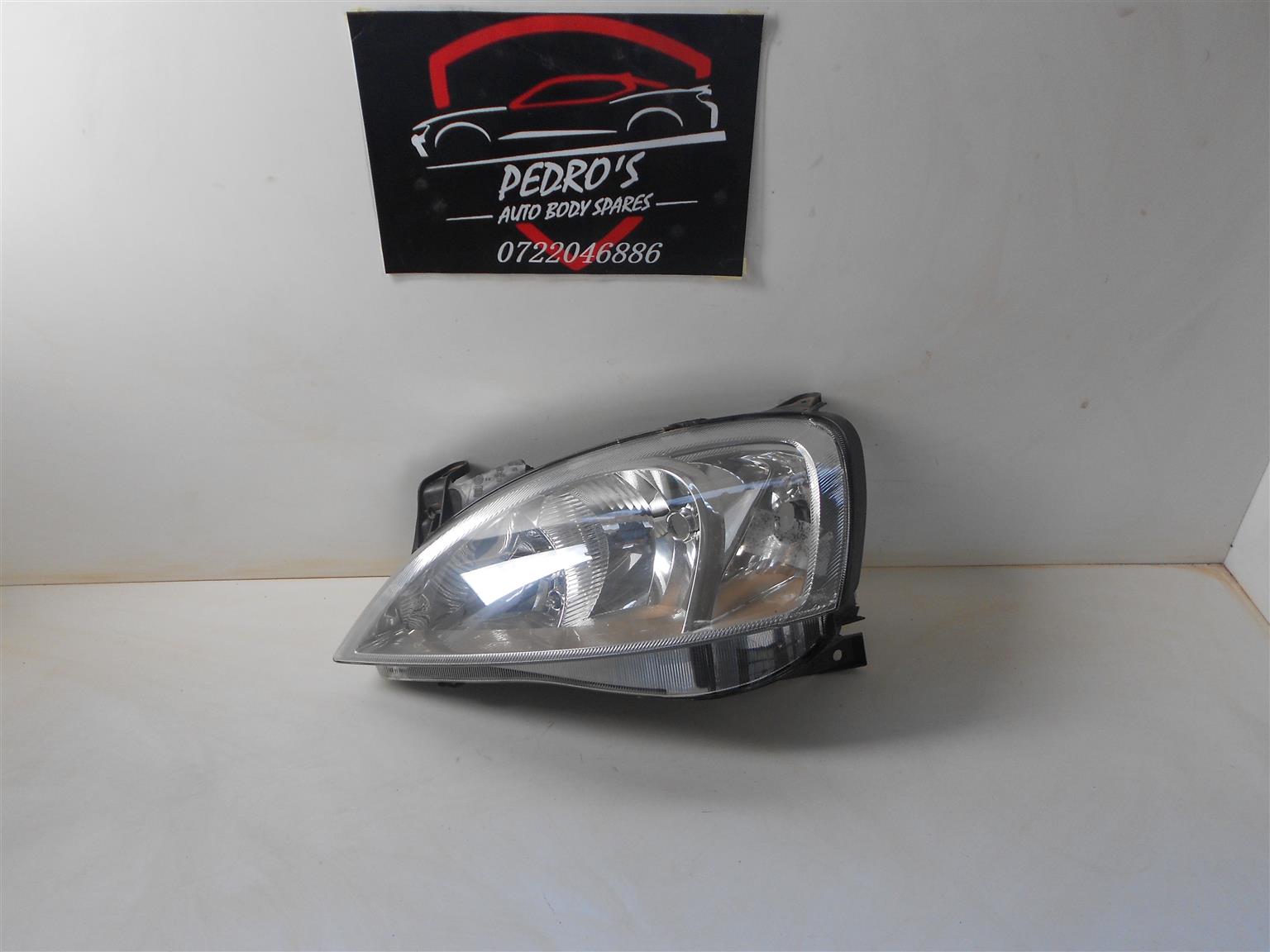 Opel compo Left headlight